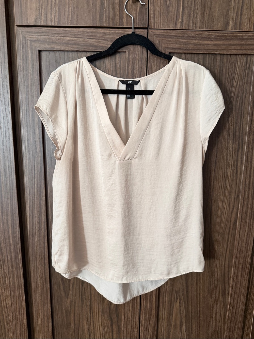 H&M Soft Cream V-Neck Satin Cap Sleeve Blouse